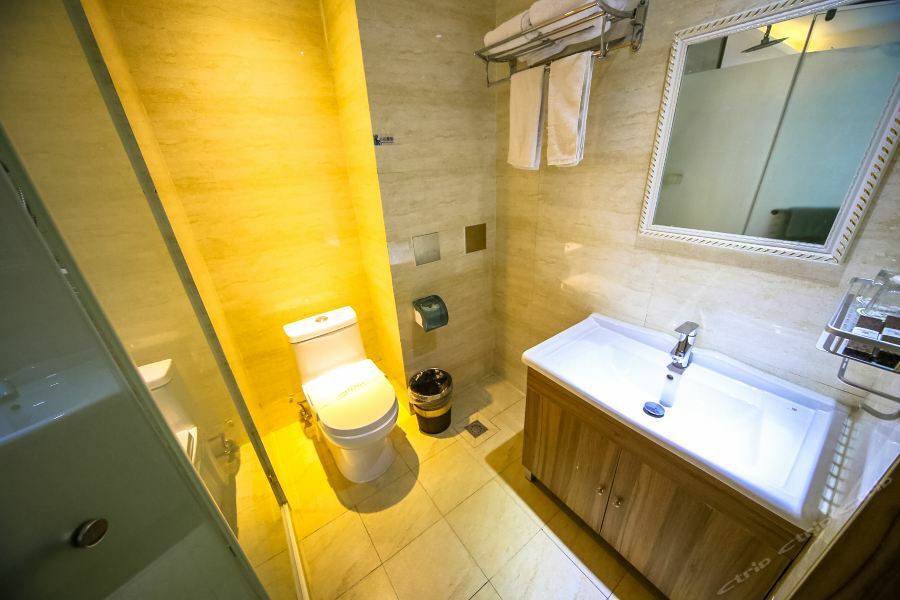 שאושינג Fulinmen Business Hotel מראה חיצוני תמונה